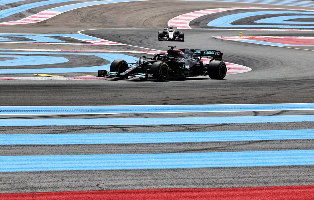 Lewis Hamilton na slobodnom treningu za VN Francuske 2021.
