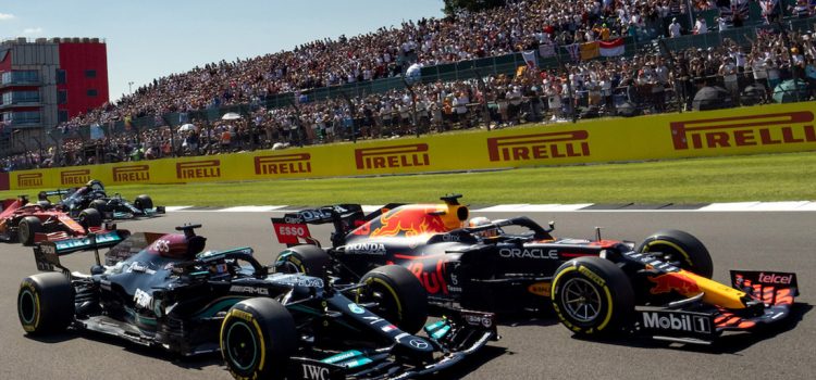 Lewis Hamilton i Max Verstapen