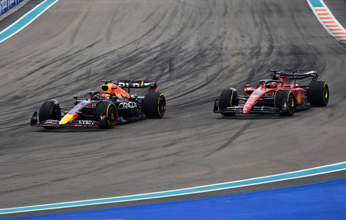 Max Verstappen i Charles Leclerc