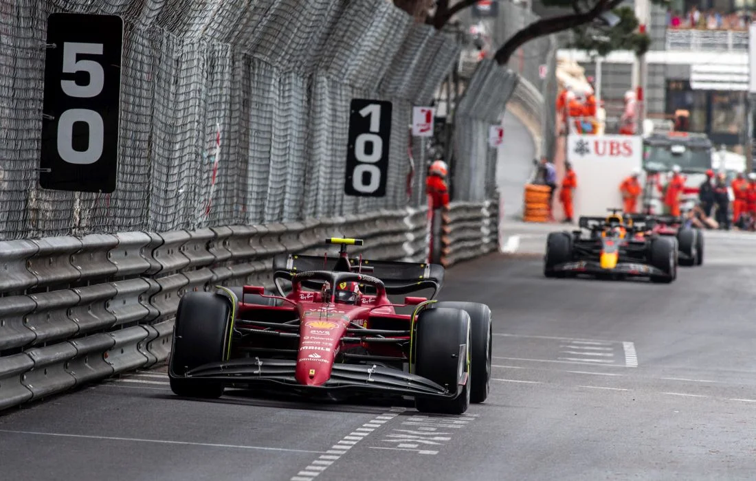 Carlos_Sainz_Ferrari_F1-75_VN_Monaka_Trka.jpg.webp