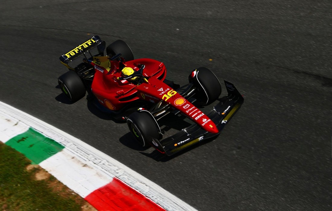 Charles_Leclerc_Ferrari_F1-75_VN_Italije_Prvi_Trening.jpg