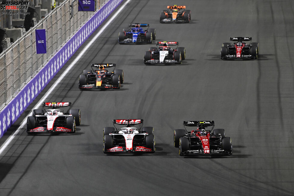 Kevin Magnussen, Nico Hulkenberg i Guanyu Zhou